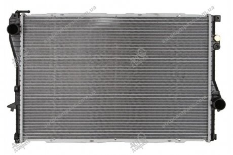 Радіатор охолодження BMW 5 E39 (95-)/7 E38 (94-) (вир-во) NISSENS 60752A (фото 1)