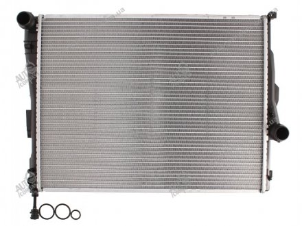 Радиатор охлаждения БМВ 3 (е46) NISSENS 60782A (фото 1)