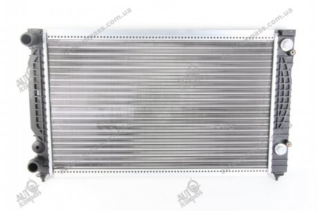 Радиатор системы охлаждения NISSENS 60499 (фото 1)