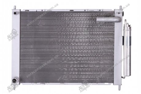 Радиатор системы охлаждения NISSENS 68747 (фото 1)