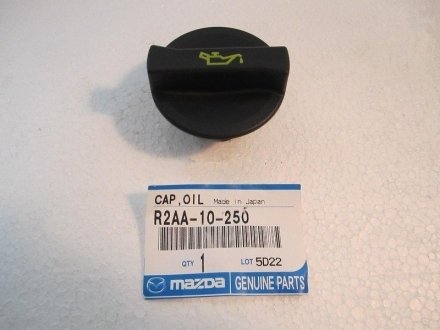 Крышка маслозаливной горловины MAZDA R2AA10250 (фото 1)