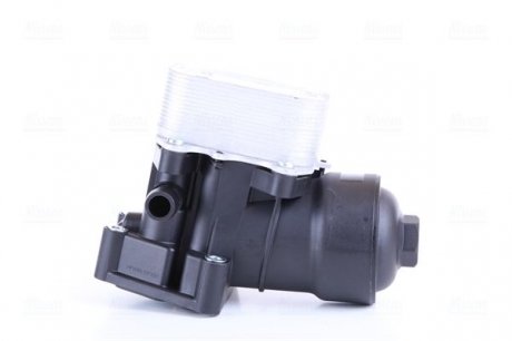Радиатор масляный с корпусом Audi A4, A6, Q3, Q5, Seat Leon, Skoda Octavia, Superb, VW Golf, Passat NISSENS 91158 (фото 1)