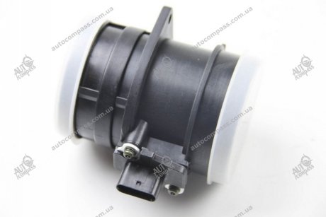 Витратомір повітря (5 конт.) GOLF/PASSAT 1.8-2.0 TSI 08- BEHR-HELLA 8ET009149-591